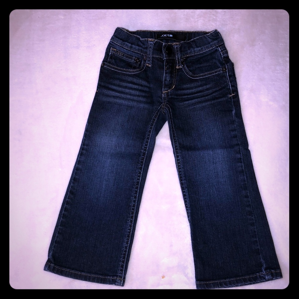 Joe’s jeans. Dark denim. In mint condition 🧸